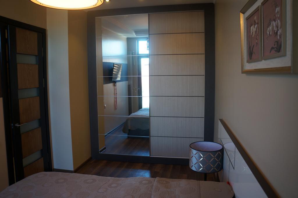 Apartment With Summer Terrace 바투미 객실 사진
