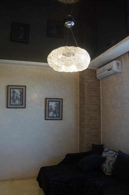 Apartment With Summer Terrace 바투미 객실 사진