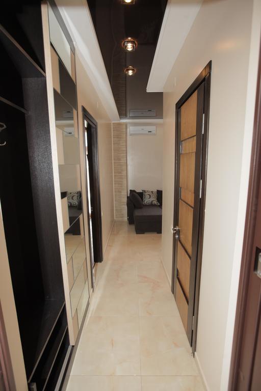 Apartment With Summer Terrace 바투미 객실 사진