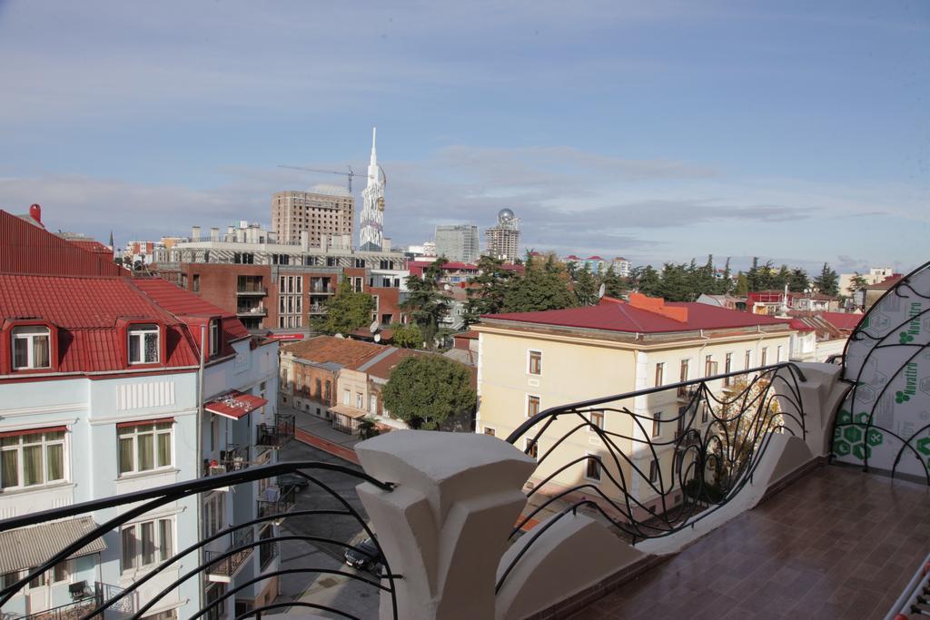 Apartment With Summer Terrace 바투미 객실 사진